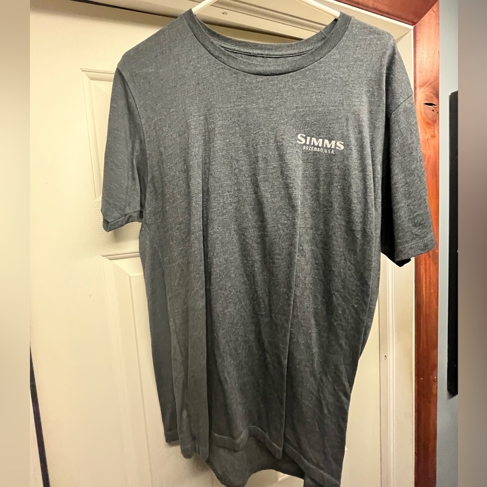 Simms fly fishing tee shirt size large